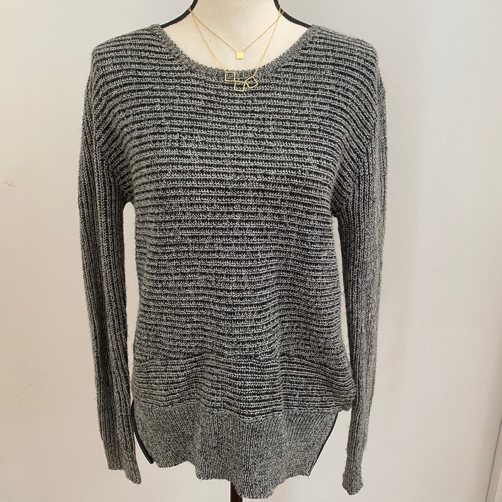 BB Dakota Gray/Black Sweater